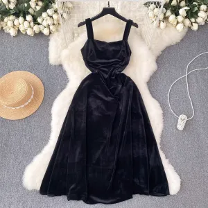 - Square collar mid-length A-line retro velvet dress GEU618