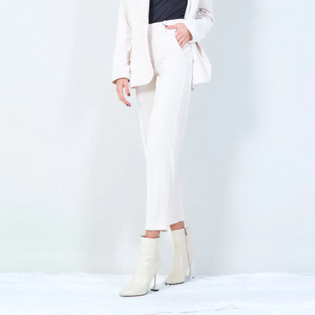 High-waisted corduroy trousers wholesale
