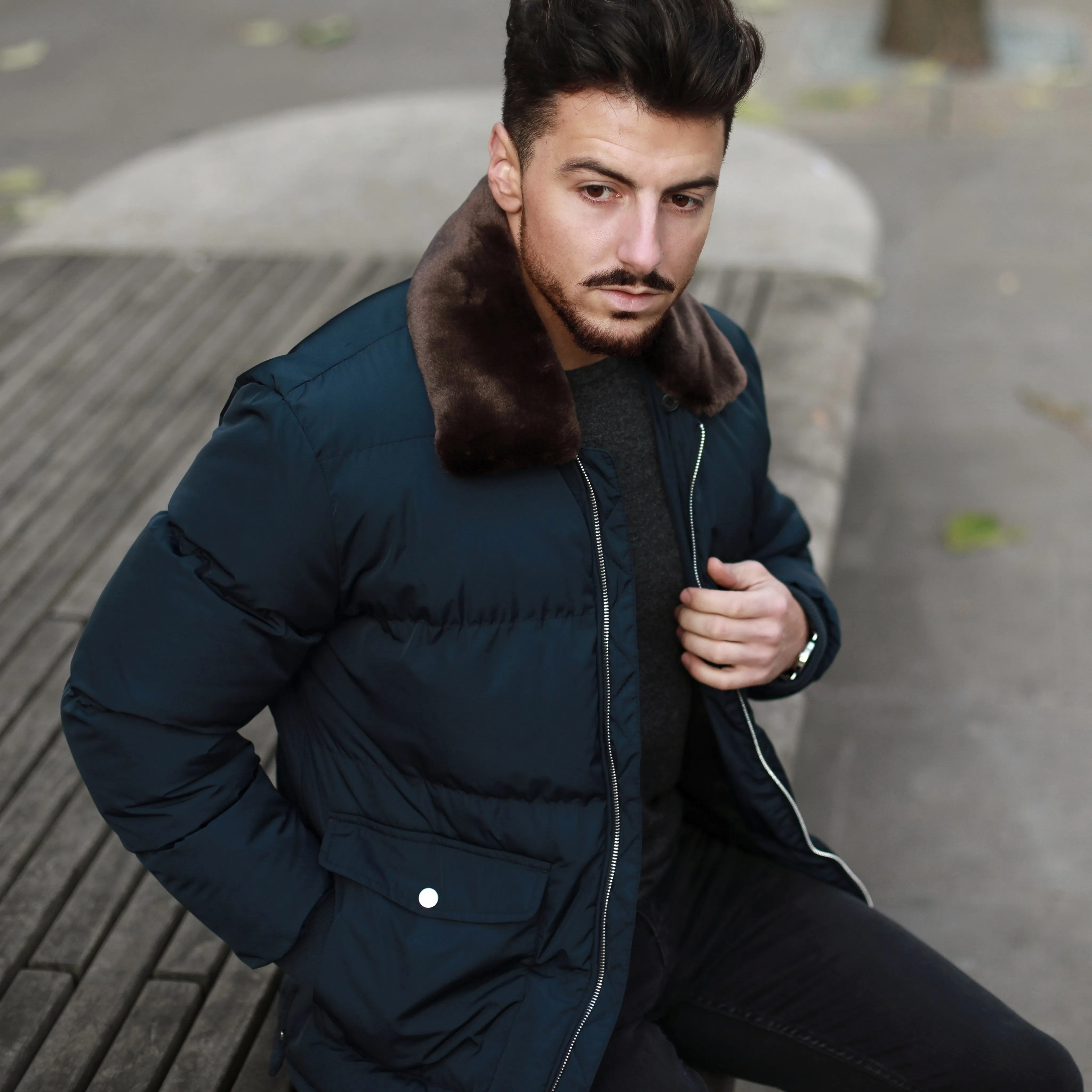 Lahaina Puffer Jacket in True Navy