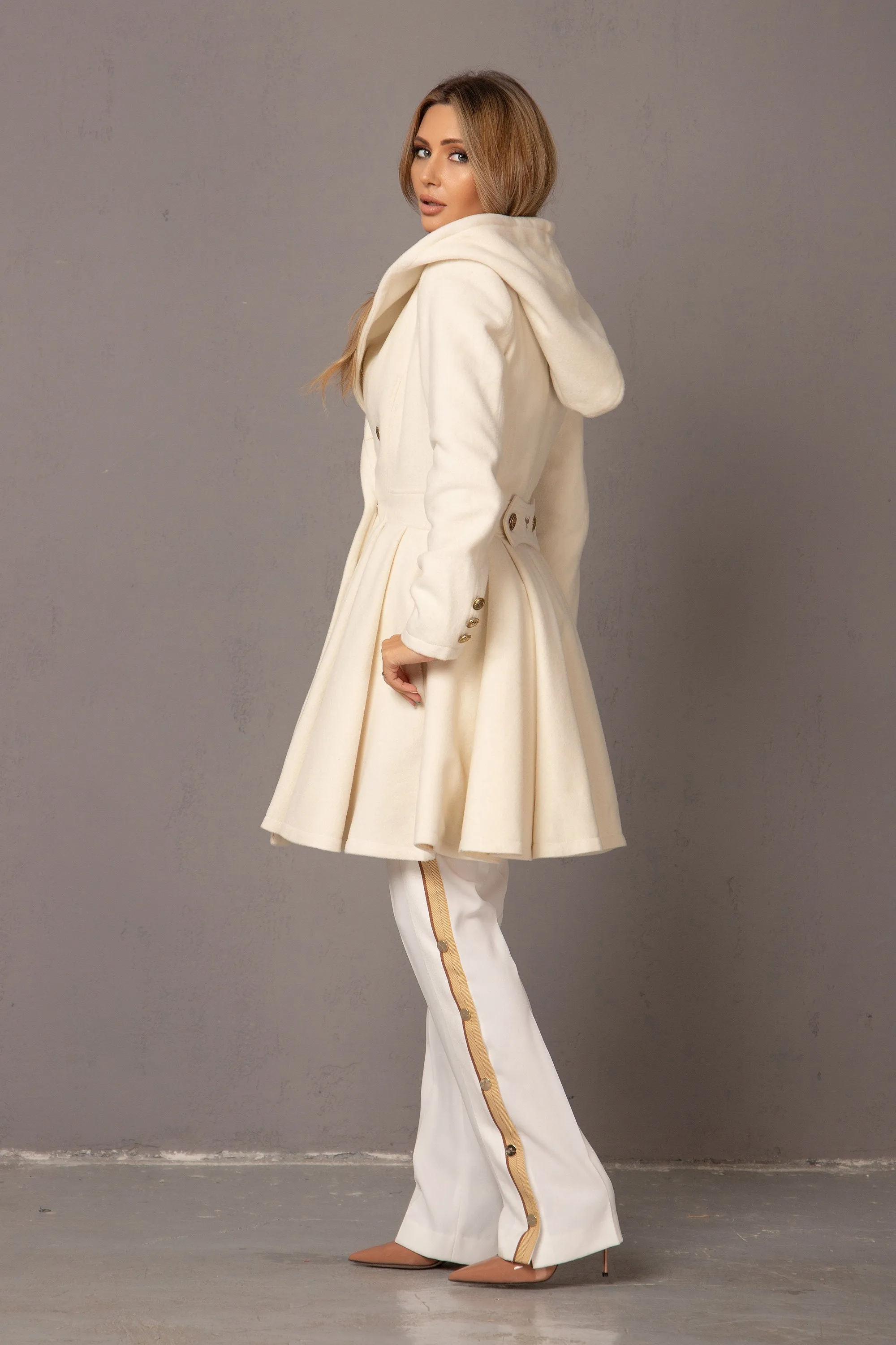 SWING HOOD COAT