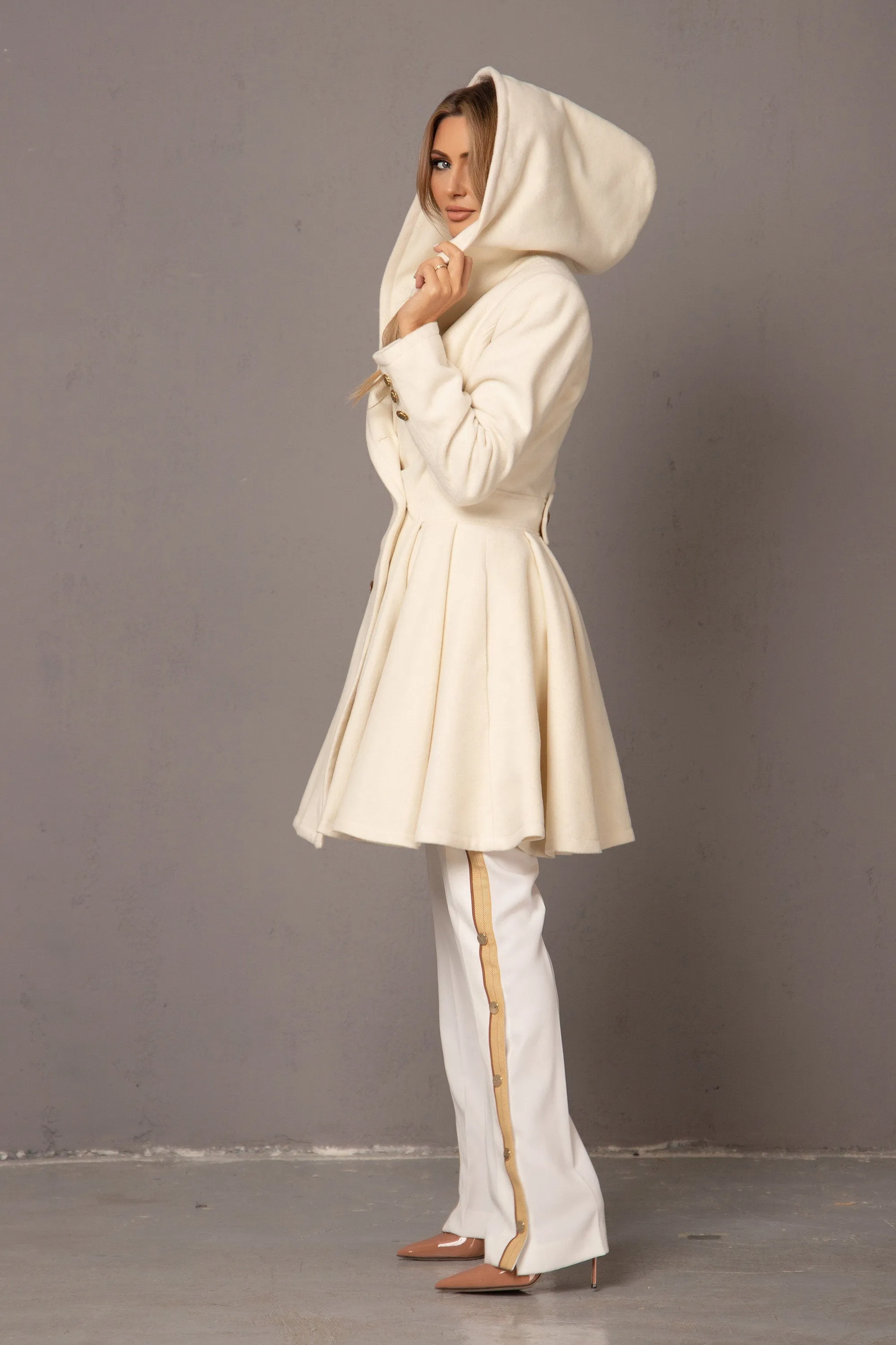 SWING HOOD COAT