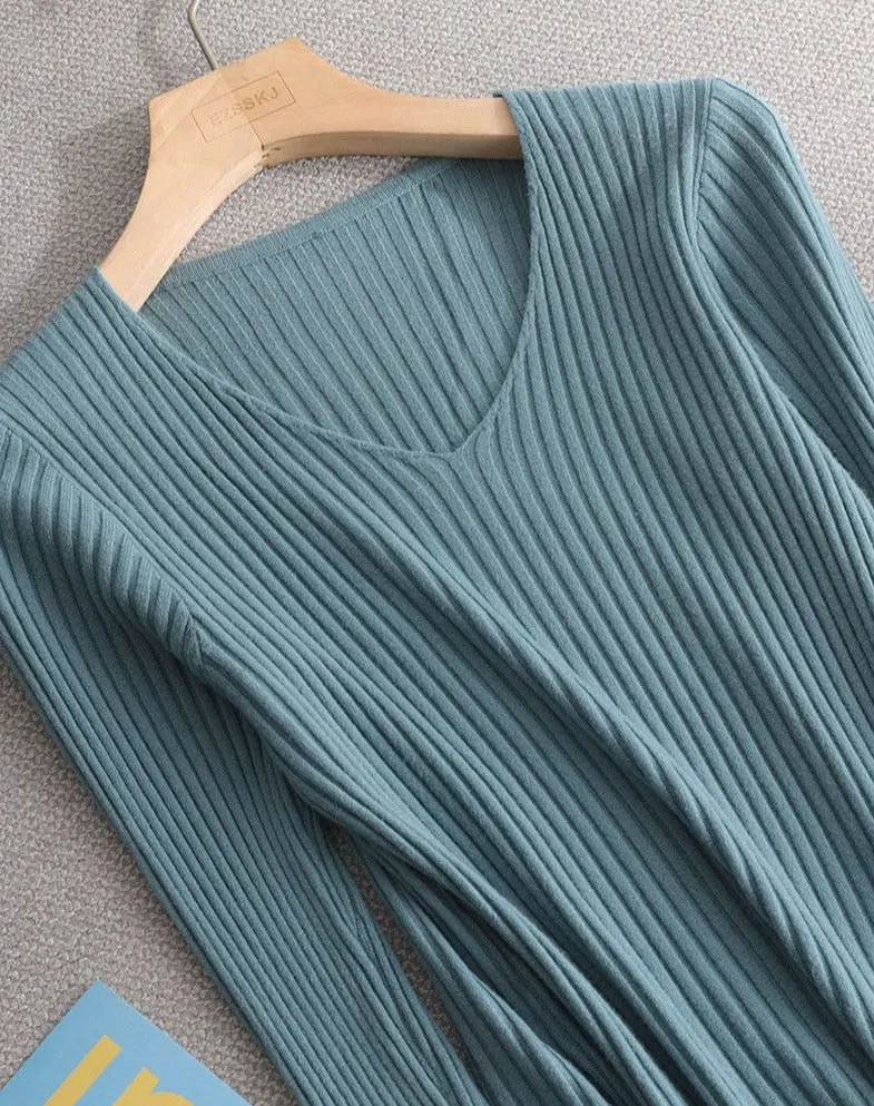 V-neck Ribbed Knitted pullover sweater