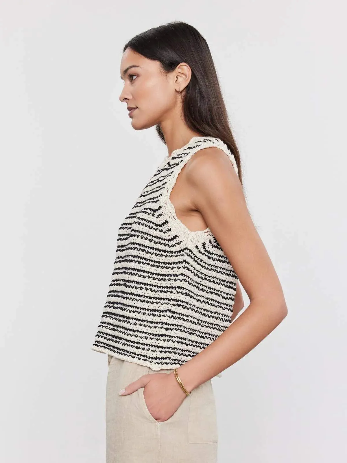 Velvet by Graham & Spencer Women's Sophie Sweater Vest in Ecru